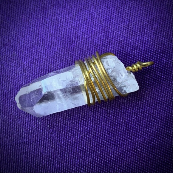 Vintage Quartz Wire Wrapped Pendant - Picture 4 of 14
